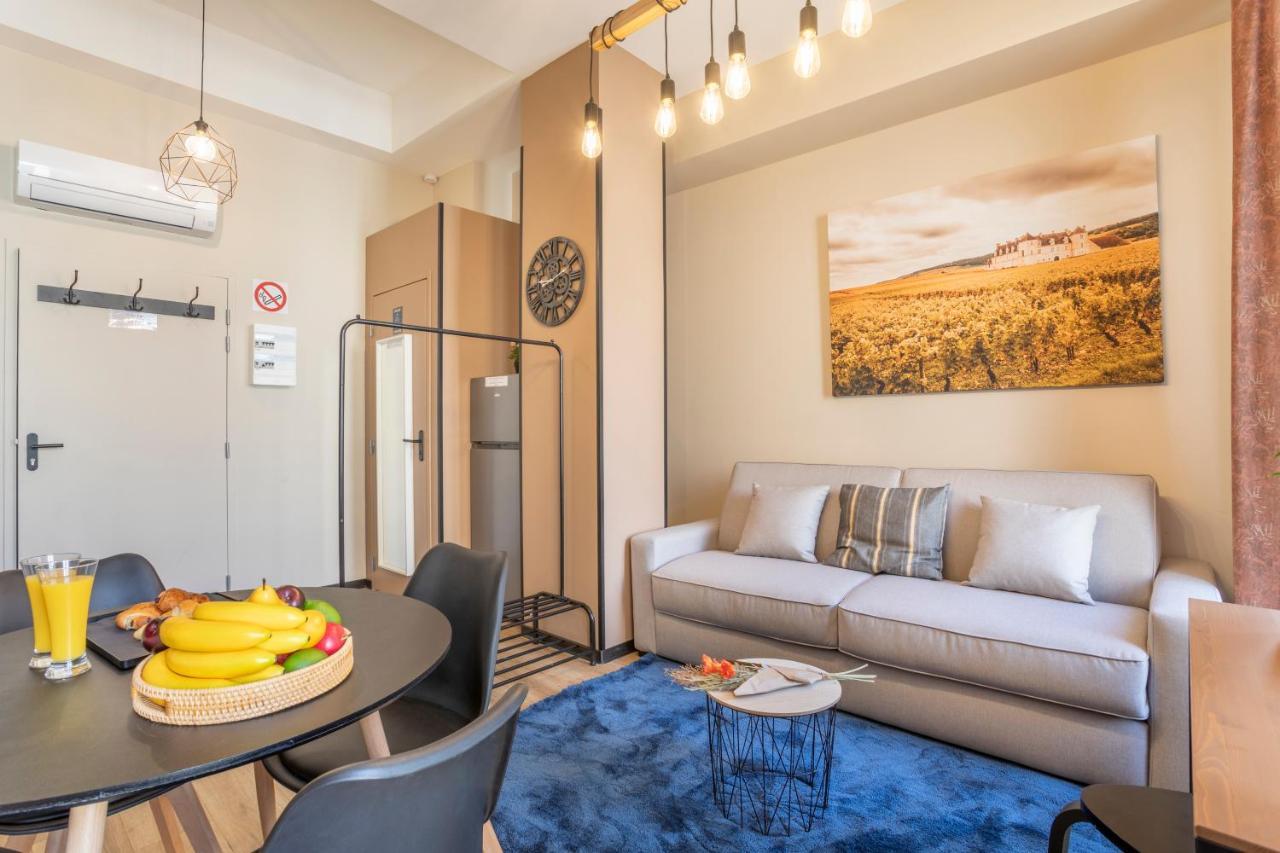 Adira Resid'marseille Vieux-port 2 Etoiles Apartamento