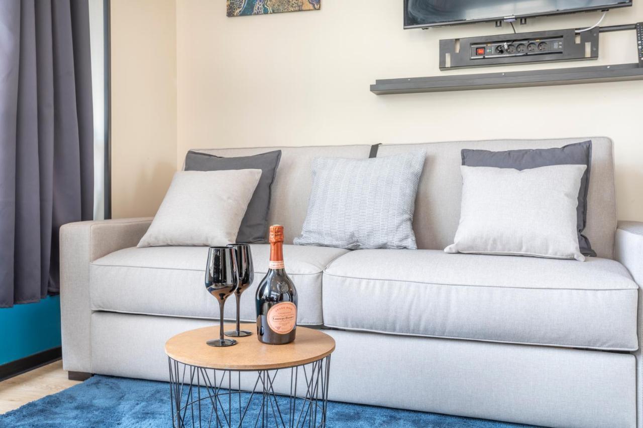 Adira Resid'marseille Vieux-port 2 Etoiles Apartamento Marselha